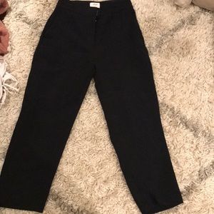 Very smart looking Aritzia trousers!